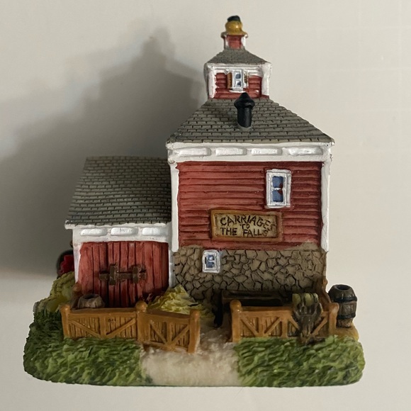 Liberty Falls AH156 Dawson Stable - Picture 3 of 9